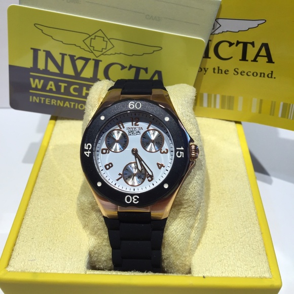 invicta silicone watch